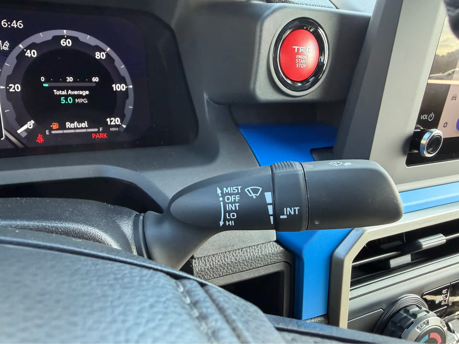 2025 Toyota Tacoma TRD Off-Road