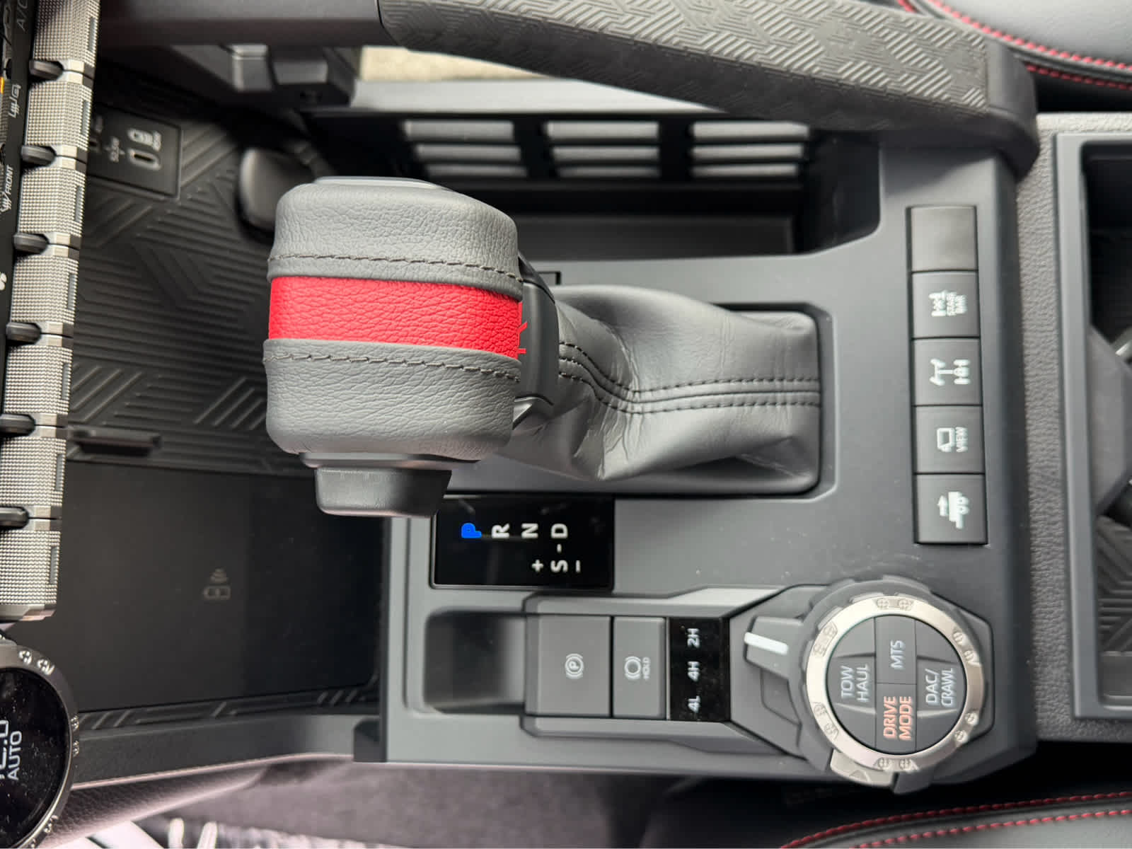 2026 Toyota Tacoma i-FORCE MAX Tacoma TRD Pro
