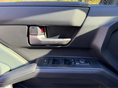 2025 Toyota Tacoma i-FORCE MAX Tacoma Trailhunter