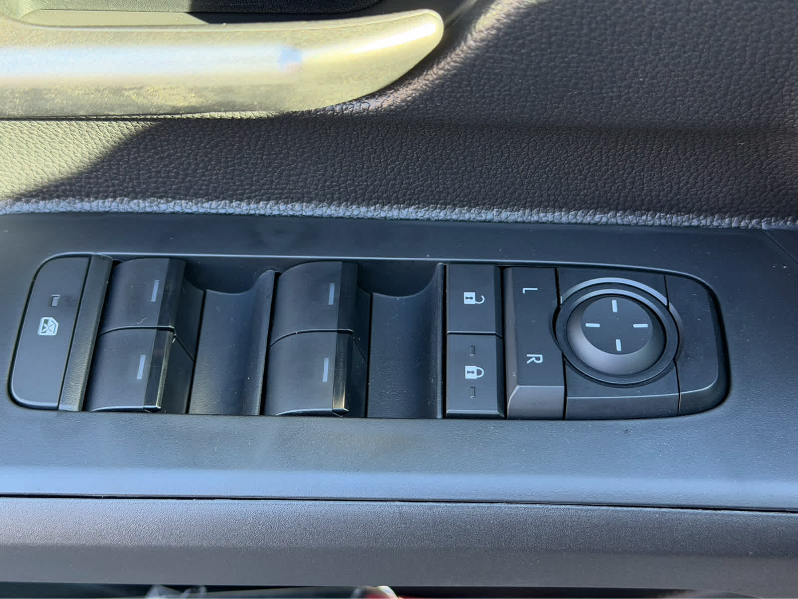 2025 Toyota Tacoma i-FORCE MAX Tacoma Trailhunter