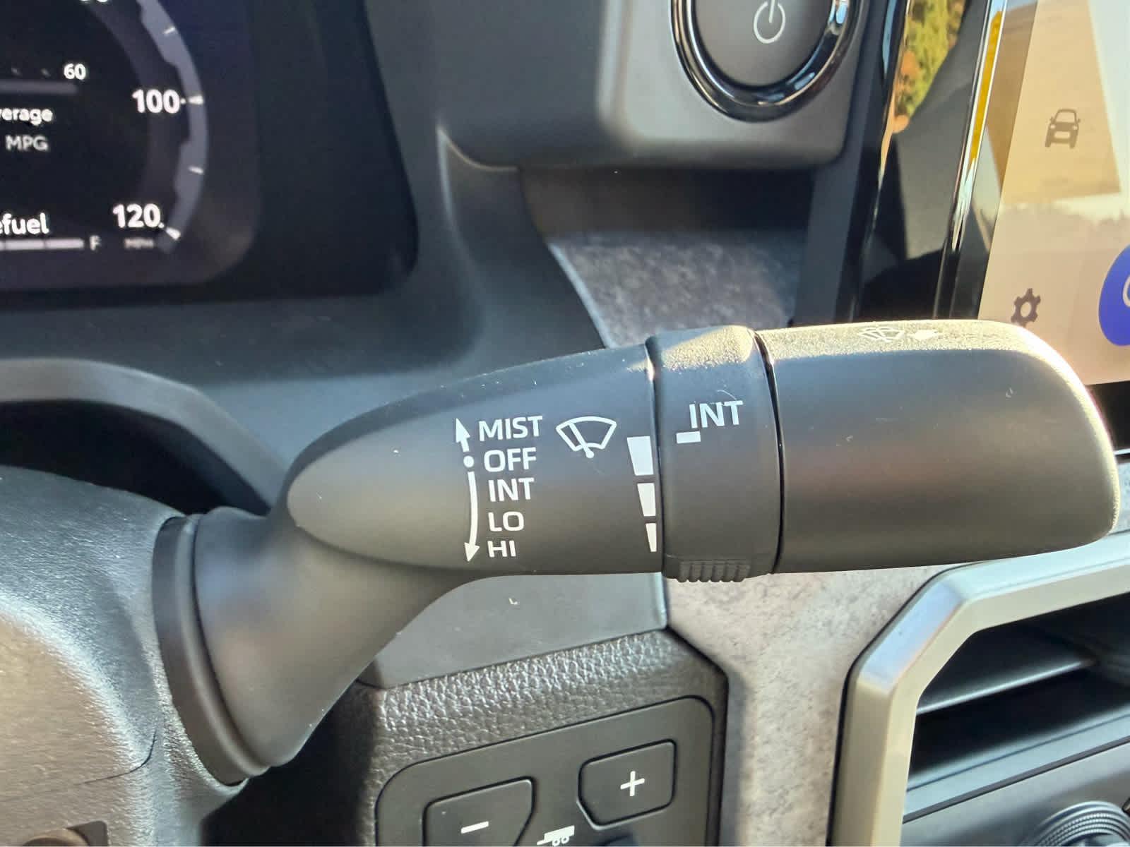 2025 Toyota Tacoma i-FORCE MAX Tacoma Trailhunter