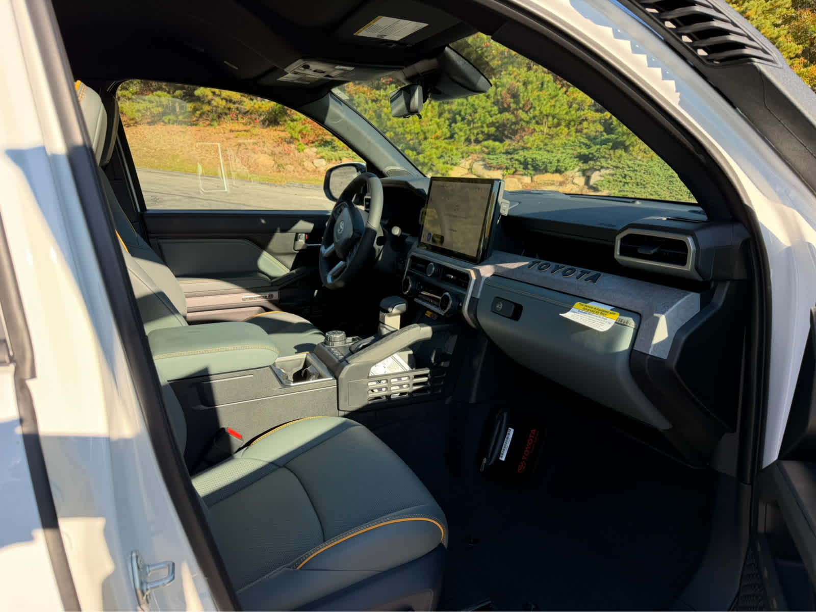 2025 Toyota Tacoma i-FORCE MAX Tacoma Trailhunter