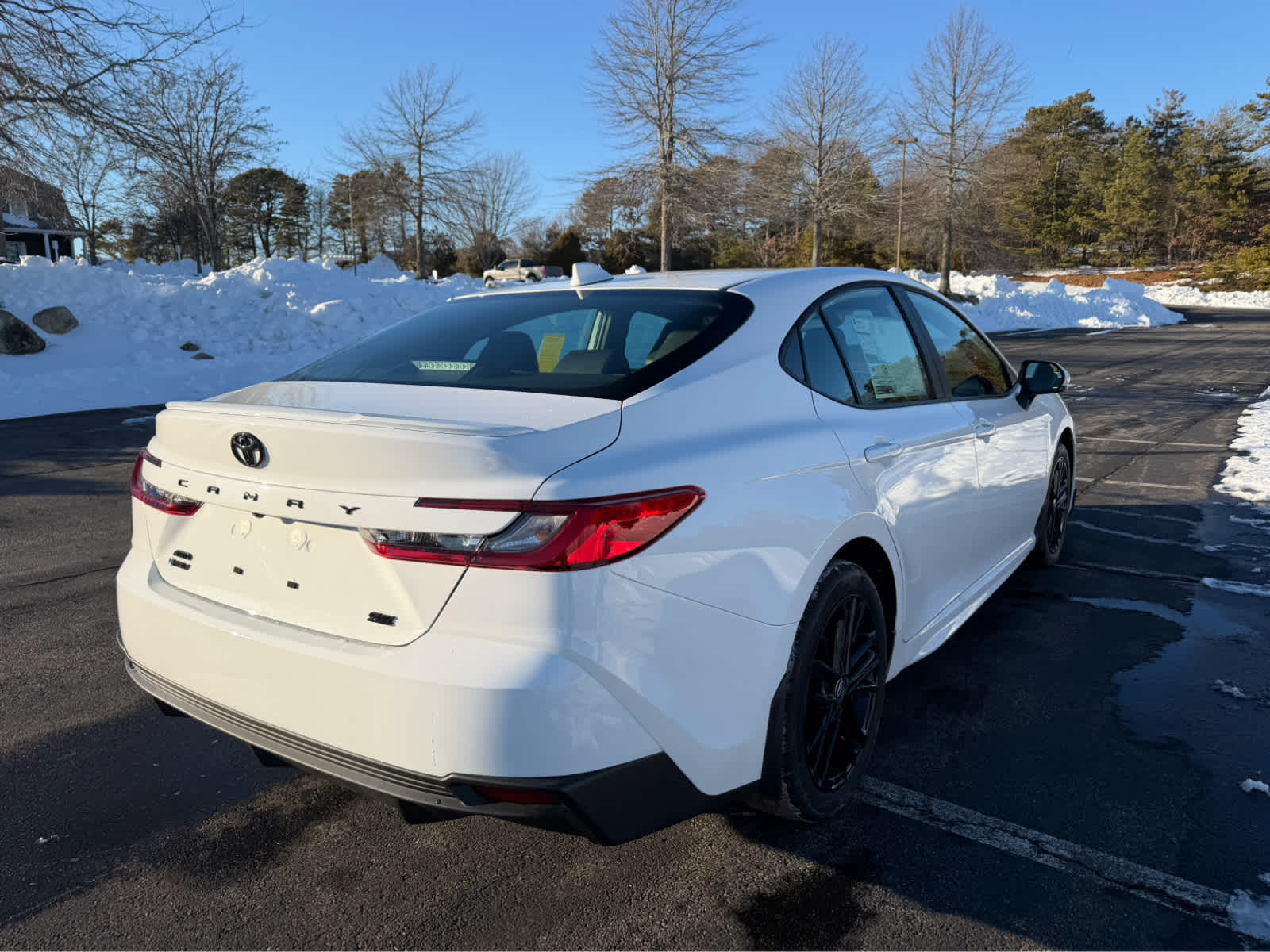 2026 Toyota Camry SE AWD