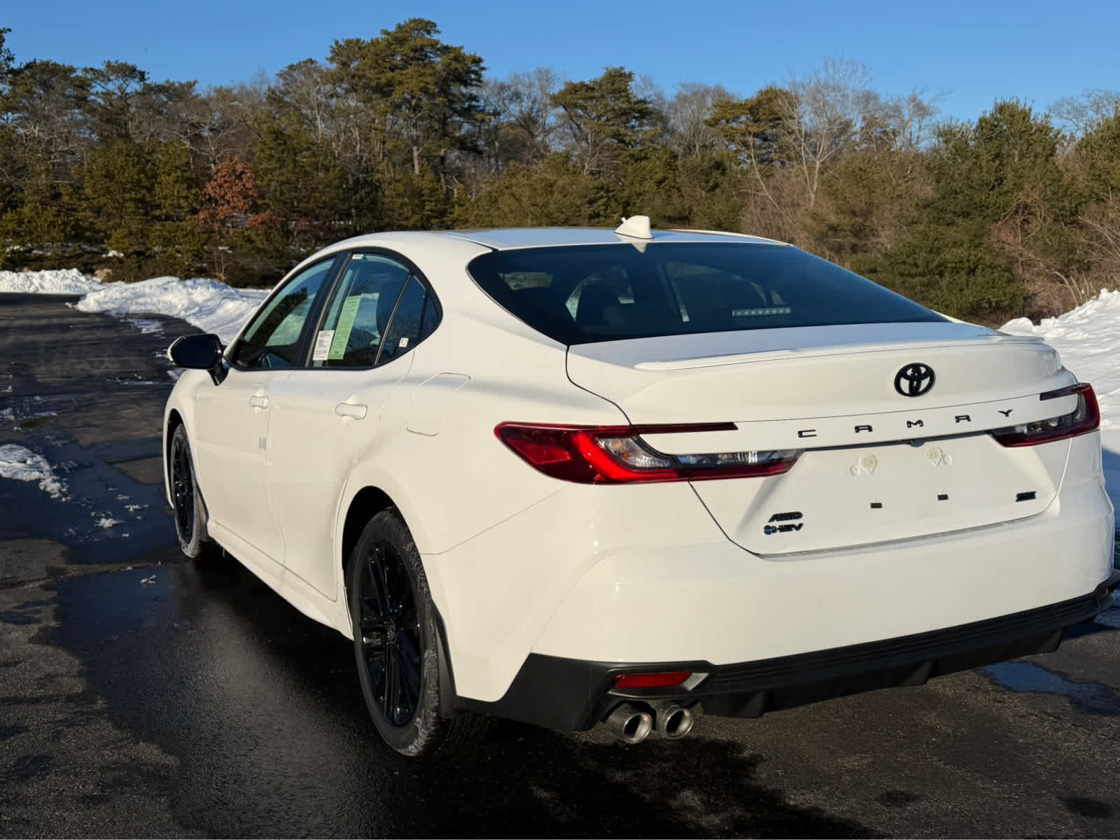 2026 Toyota Camry SE AWD