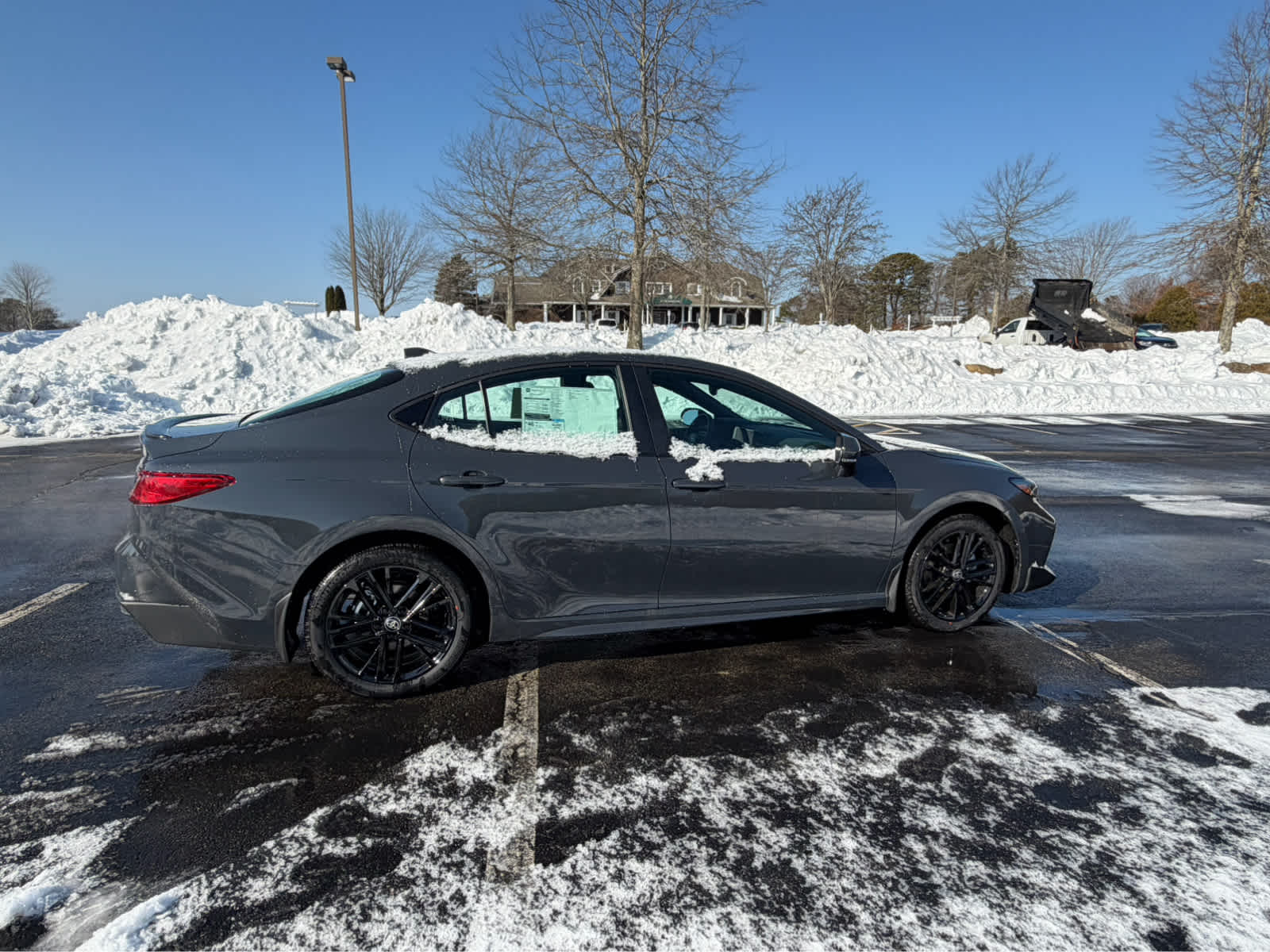 2026 Toyota Camry SE AWD