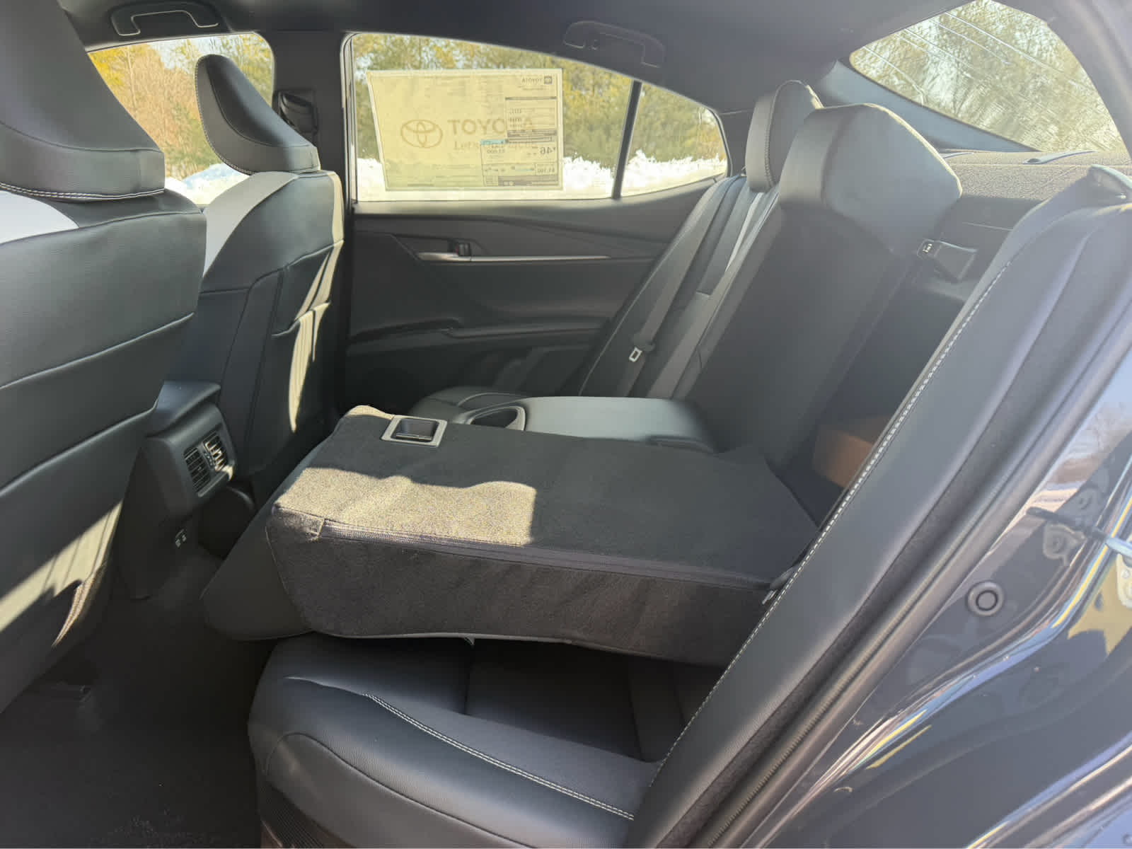 2026 Toyota Camry SE AWD