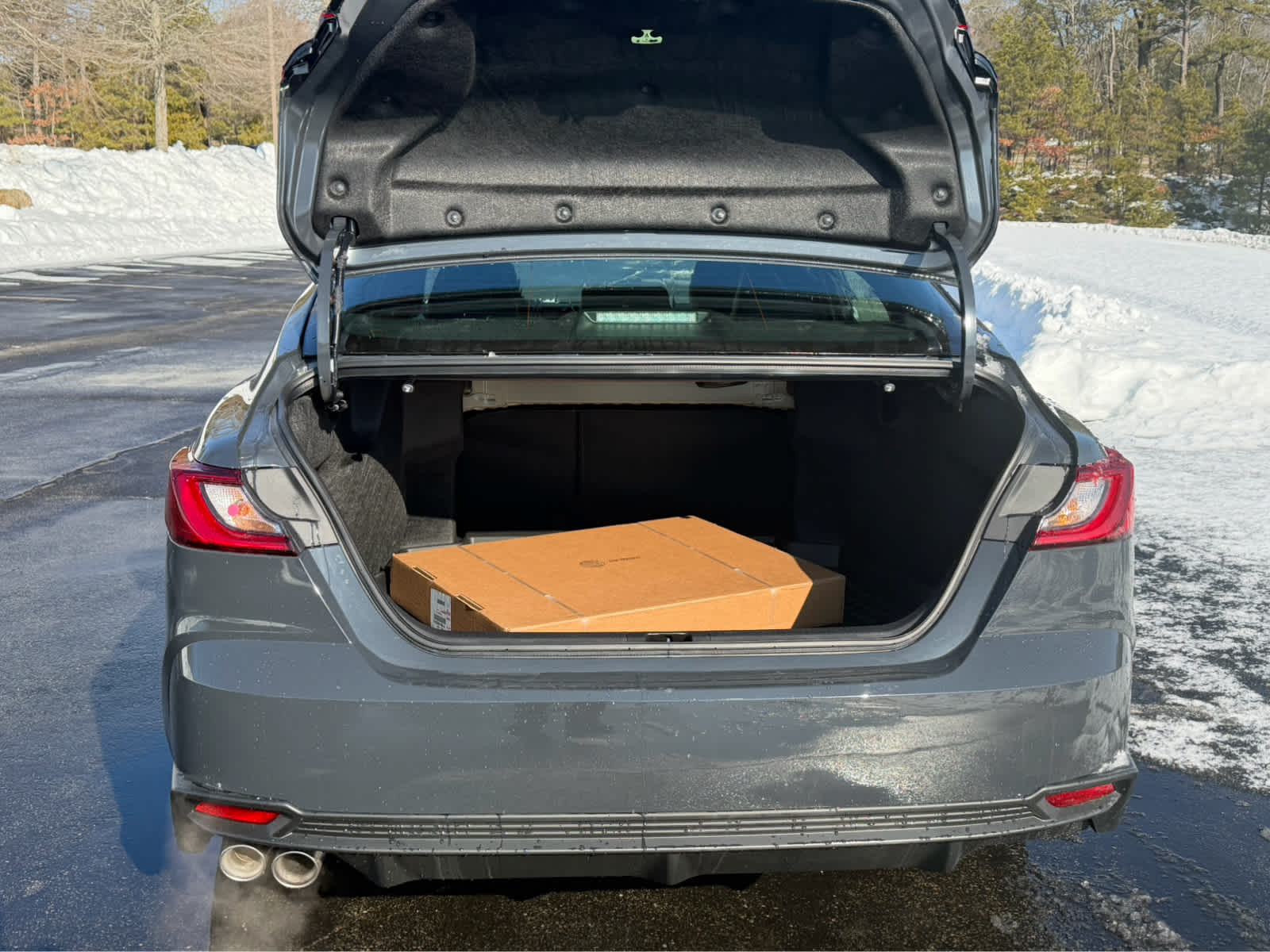 2026 Toyota Camry SE AWD