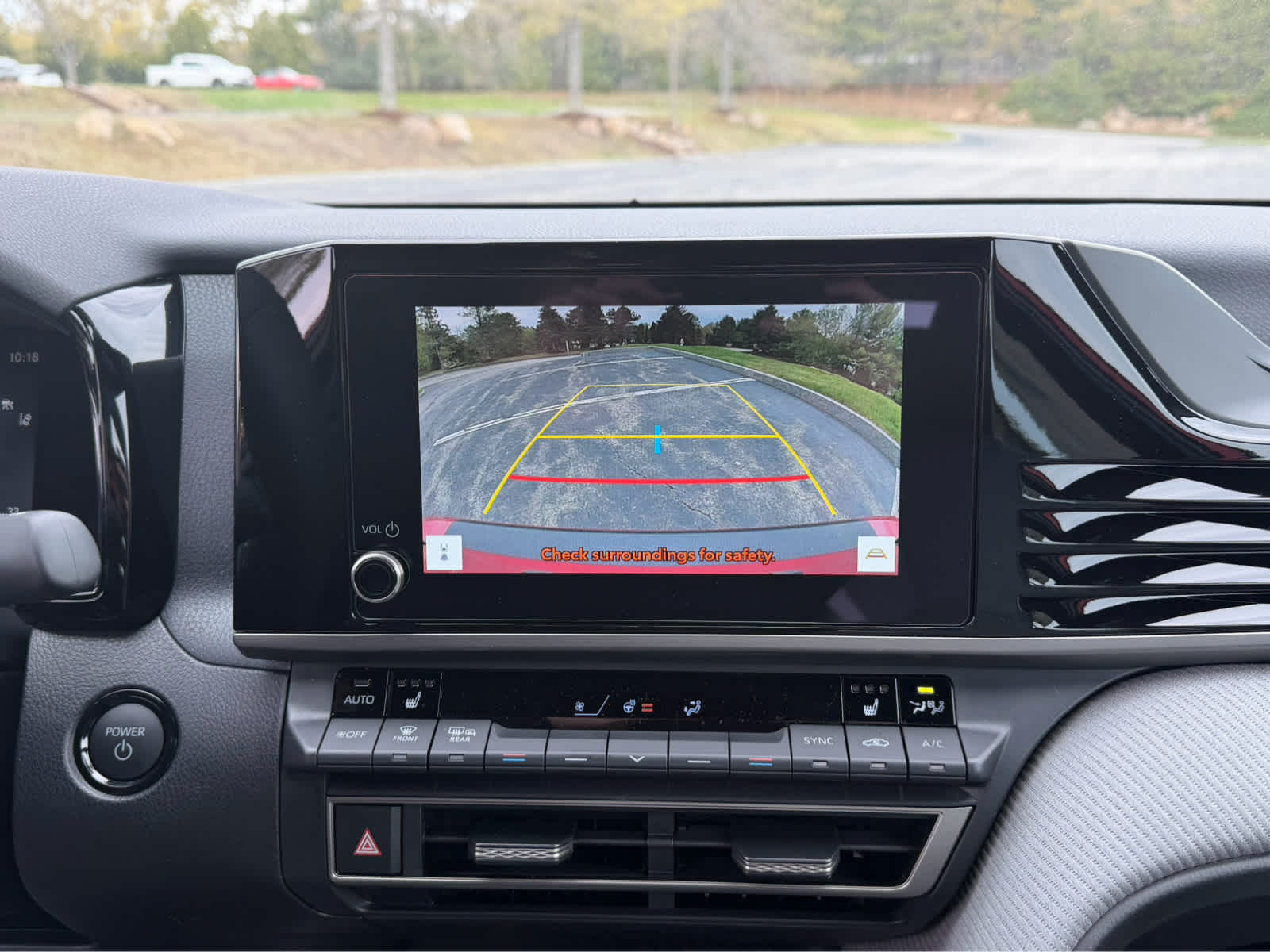 2026 Toyota Camry SE AWD