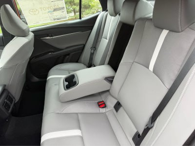 2026 Toyota Camry SE AWD