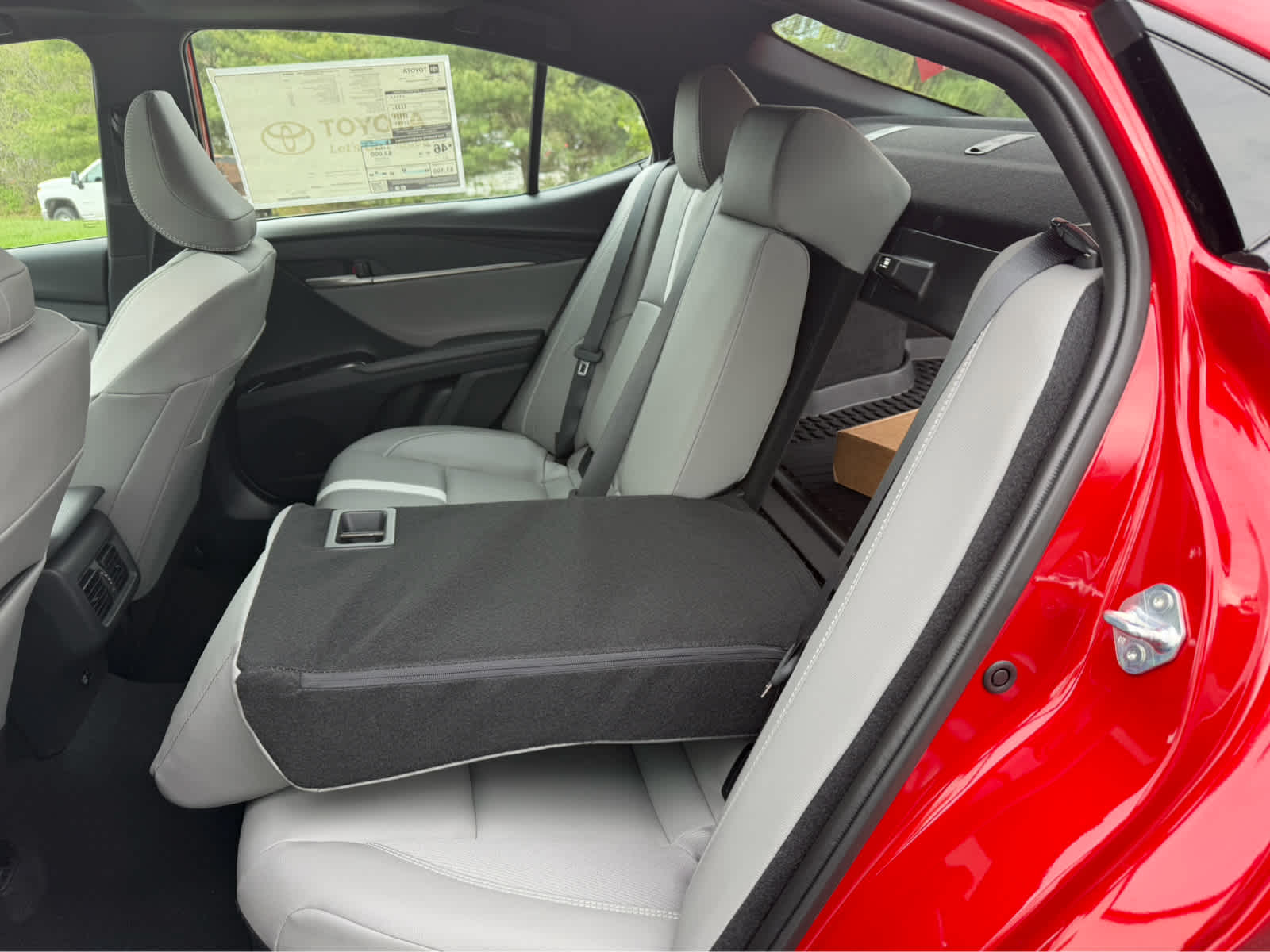 2026 Toyota Camry SE AWD