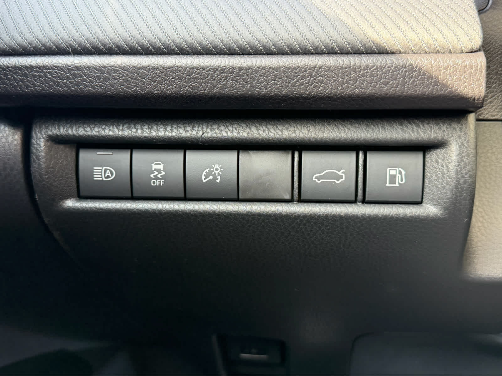 2026 Toyota Camry SE AWD