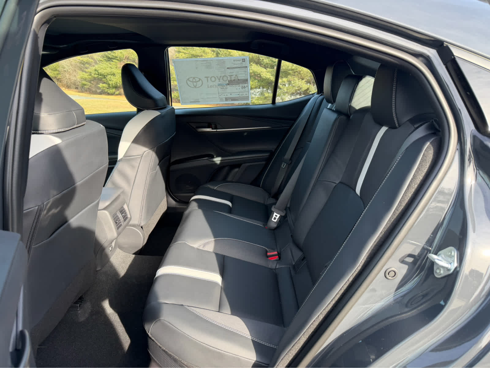 2026 Toyota Camry SE AWD