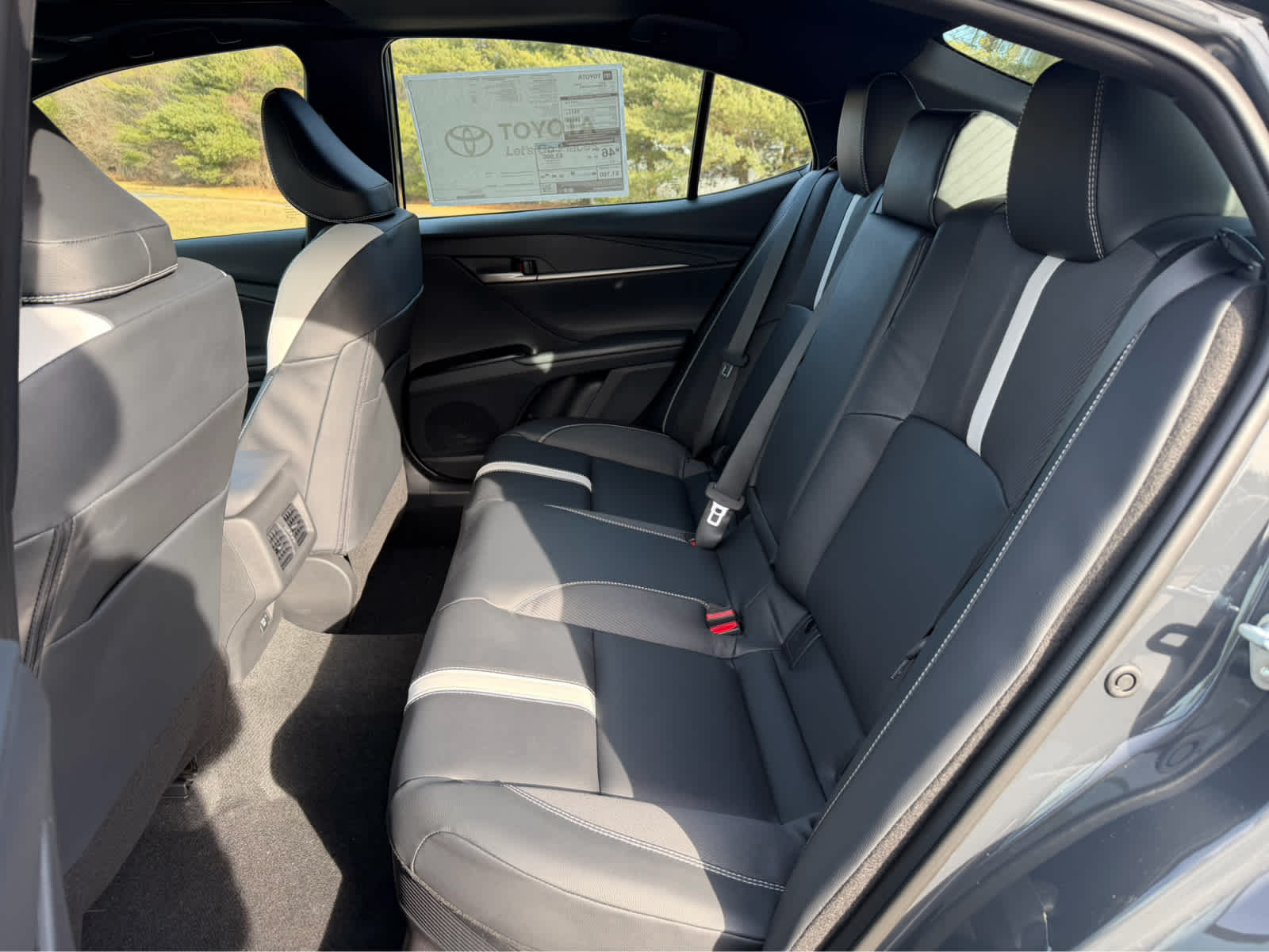 2026 Toyota Camry SE AWD