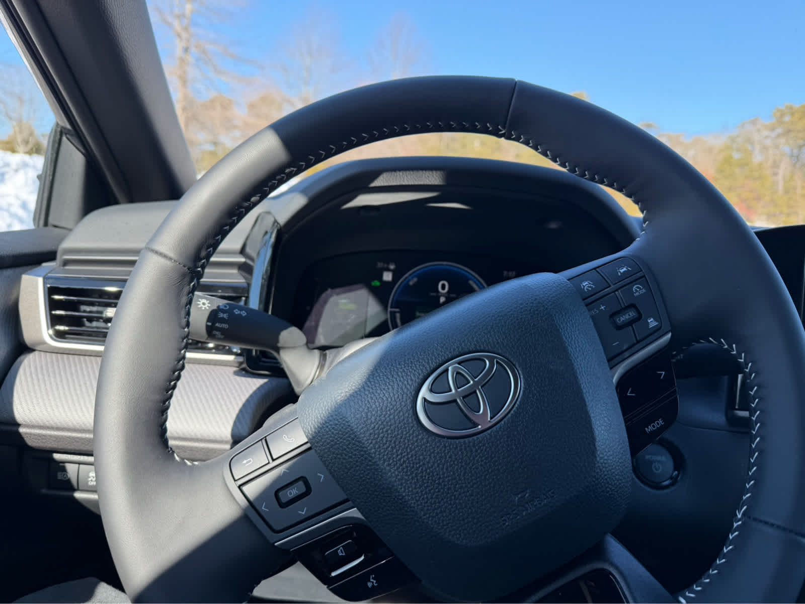 2026 Toyota Camry SE AWD