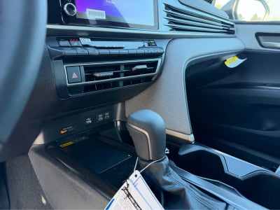 2026 Toyota Camry SE AWD