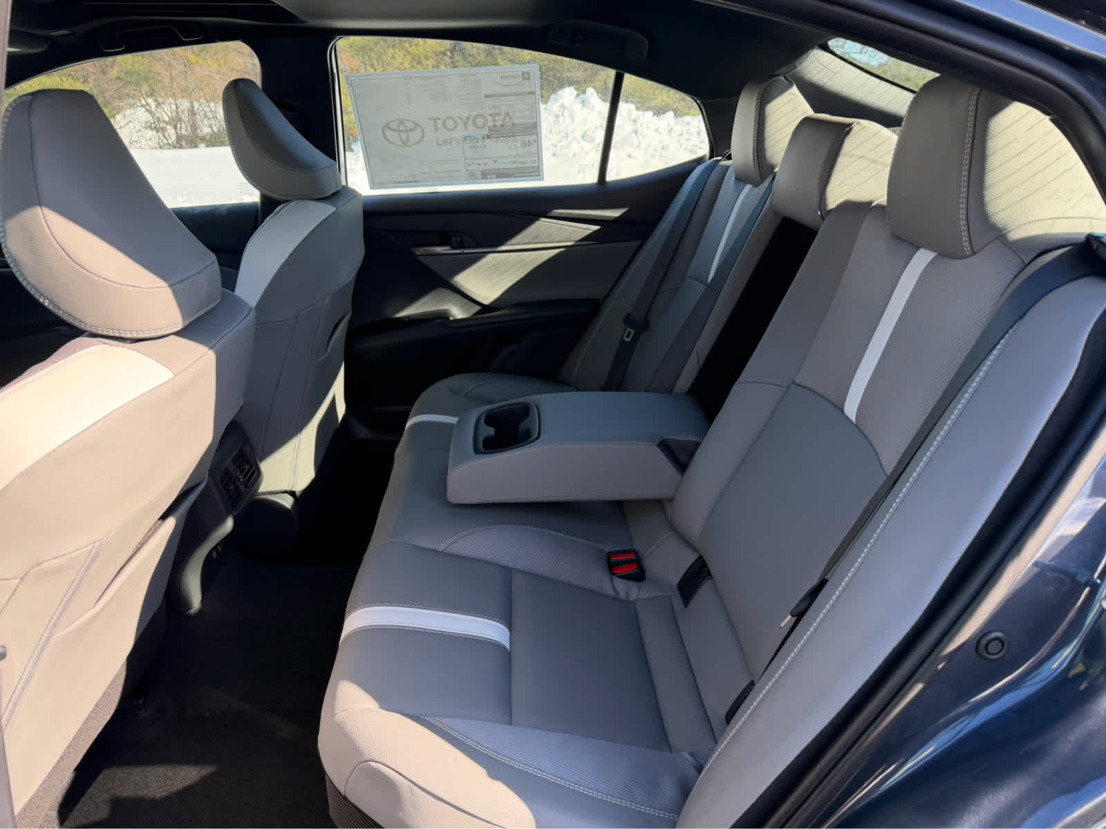 2026 Toyota Camry SE AWD