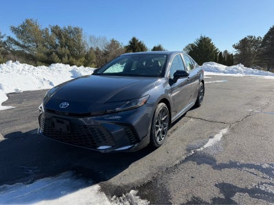 2026 Toyota Camry SE AWD