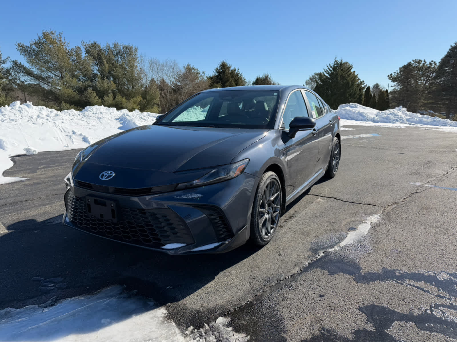 2026 Toyota Camry SE AWD