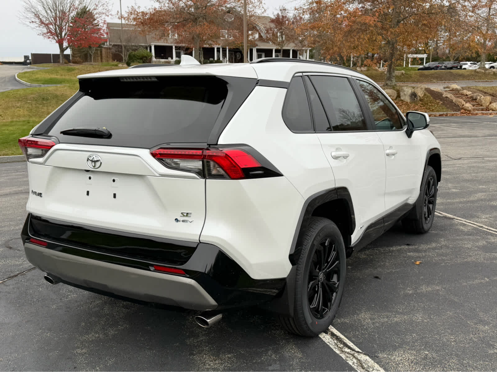 2025 Toyota RAV4 Hybrid SE