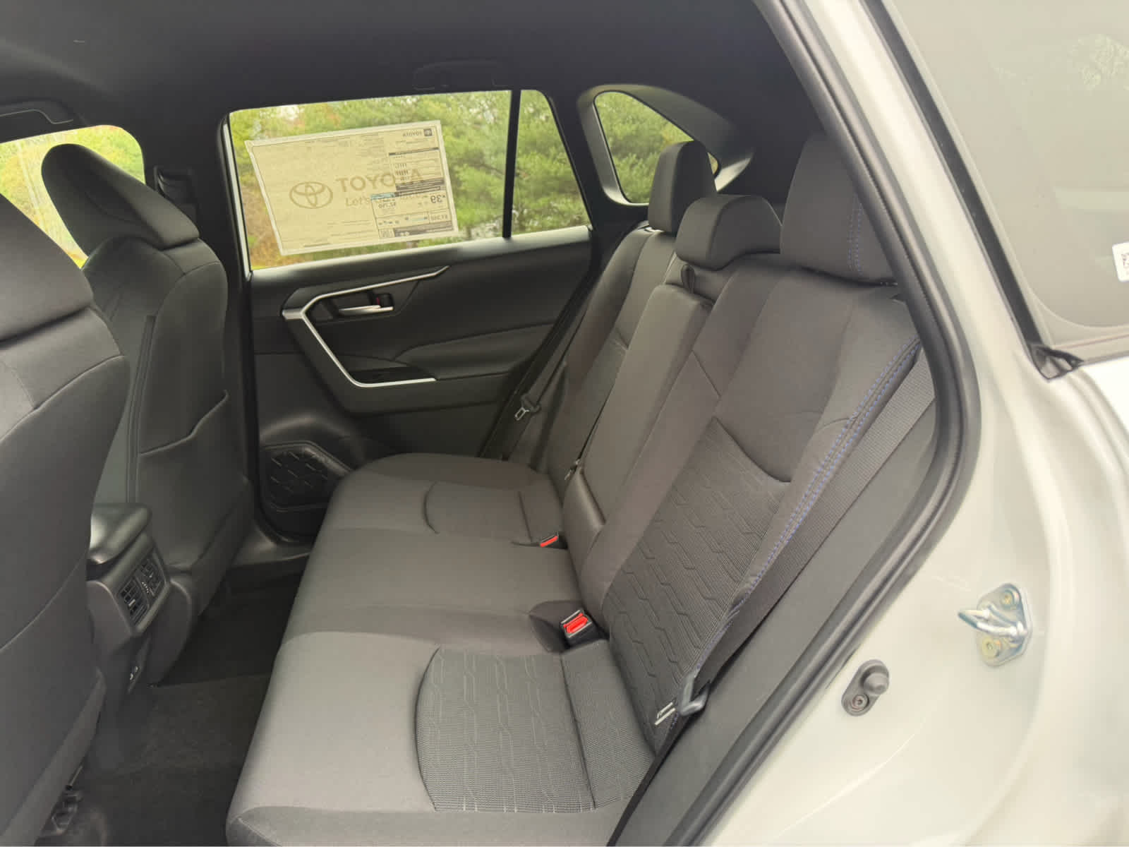 2025 Toyota RAV4 Hybrid SE