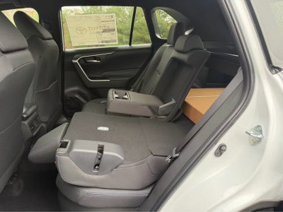 2025 Toyota RAV4 Hybrid SE