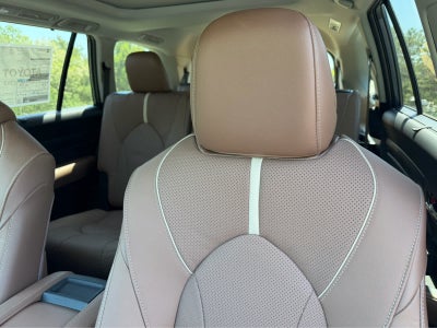 2026 Toyota Grand Highlander Platinum
