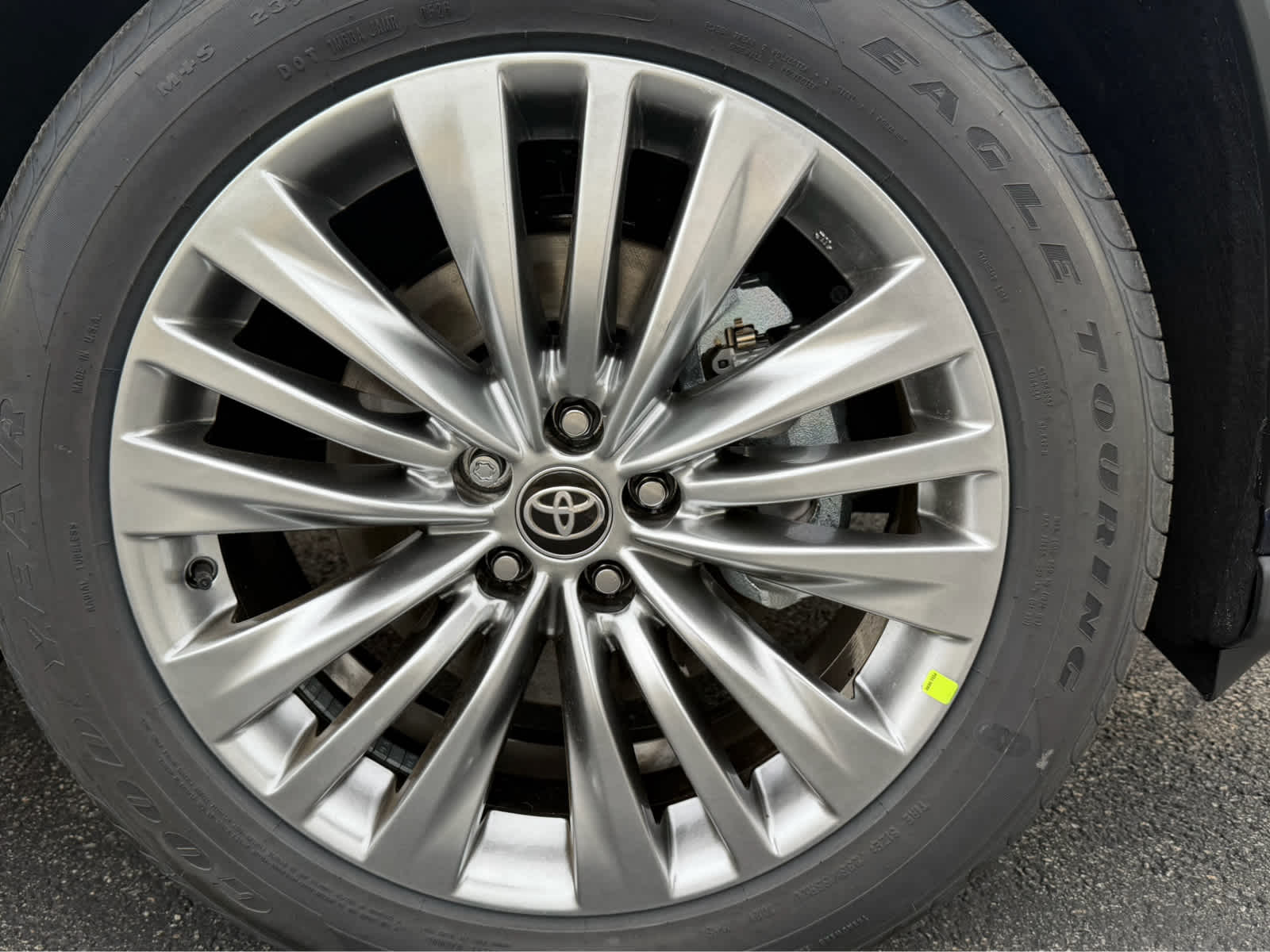 2026 Toyota Highlander Hybrid Platinum