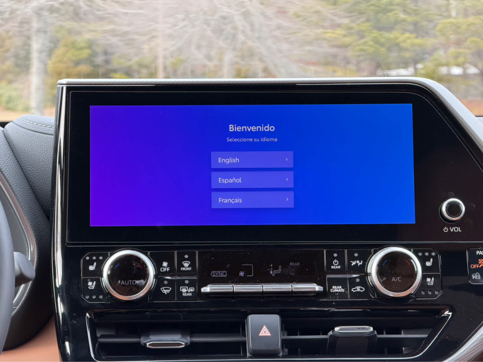 2026 Toyota Highlander Hybrid Platinum