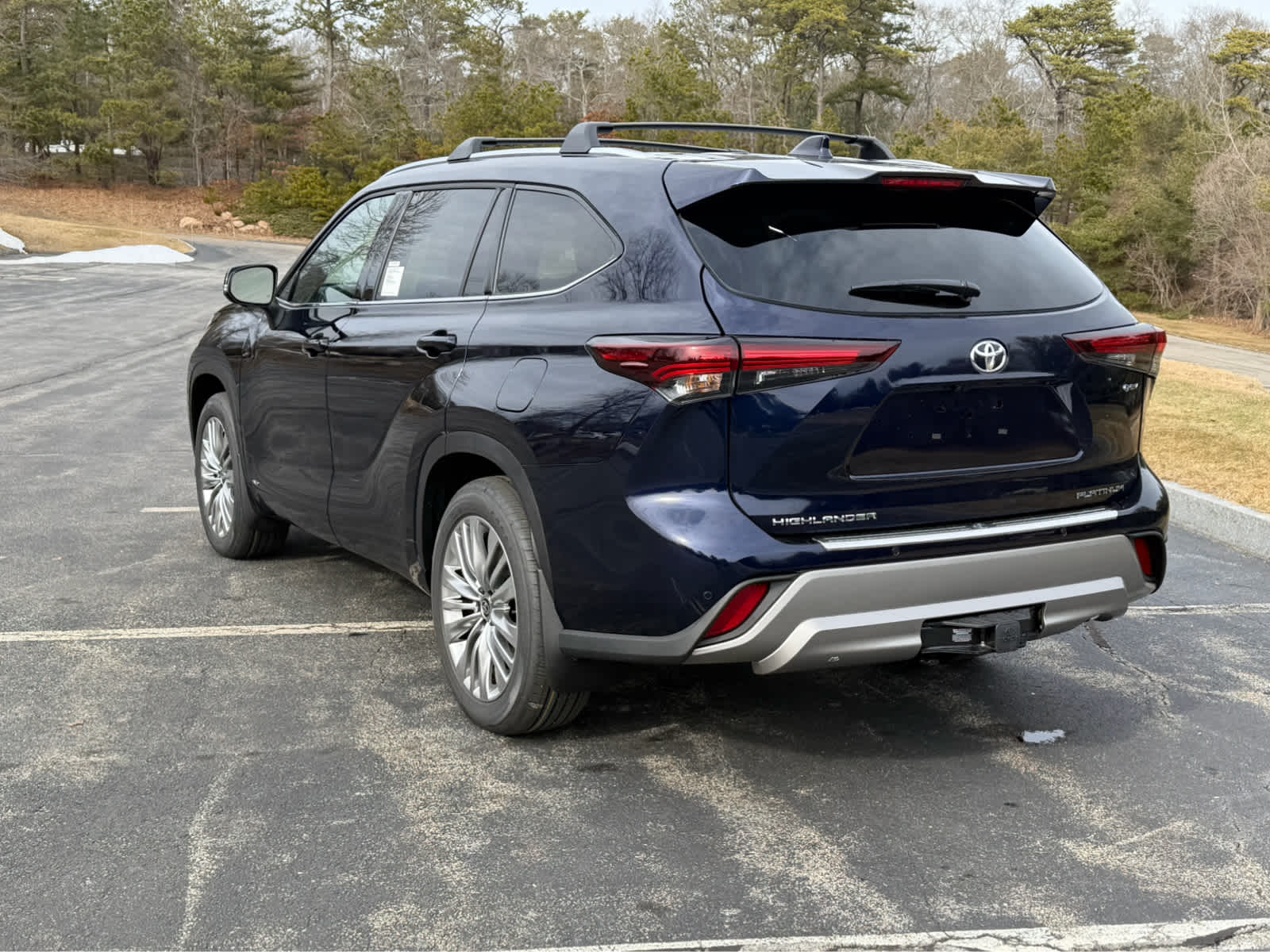 2026 Toyota Highlander Hybrid Platinum