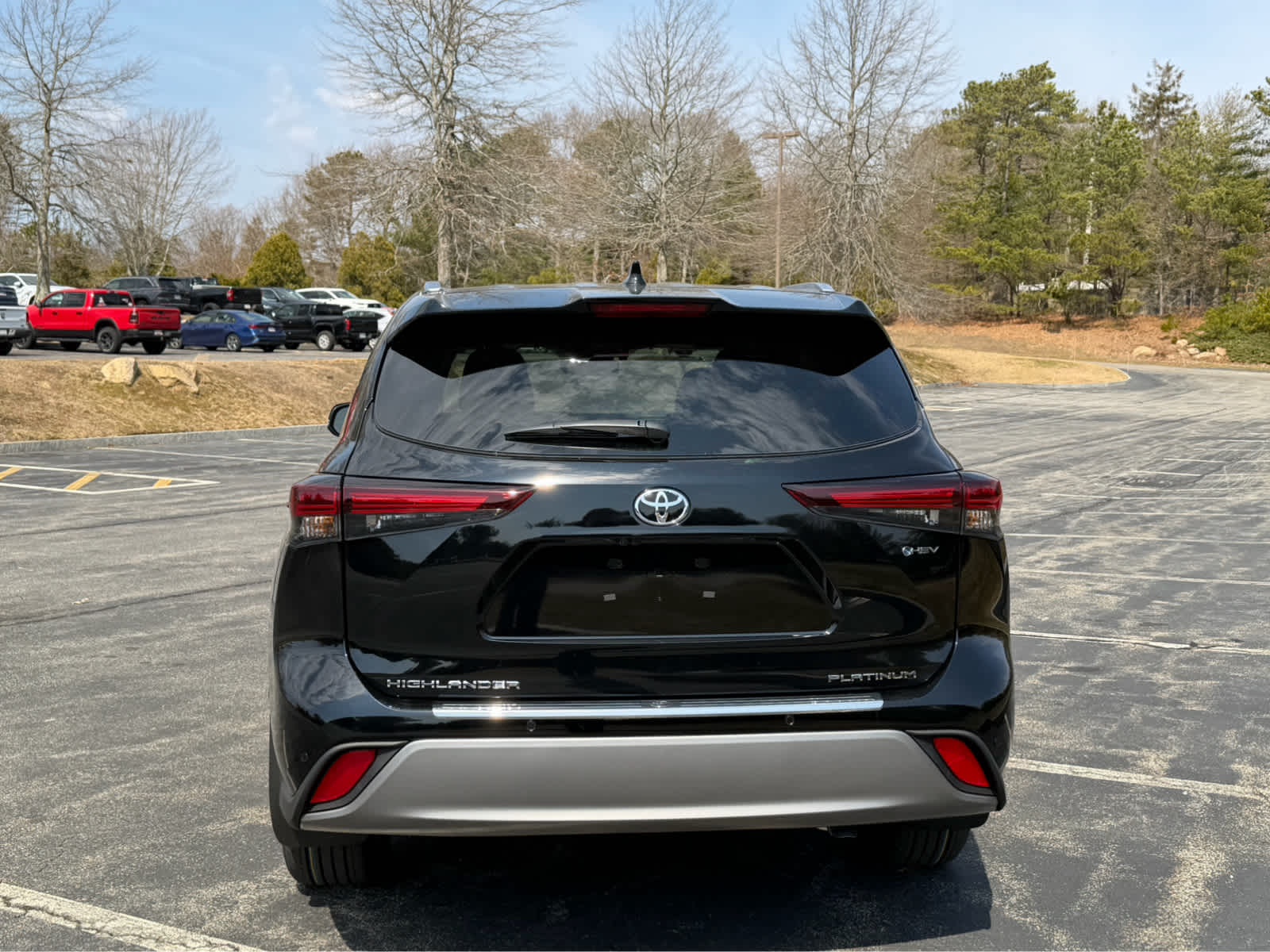 2026 Toyota Highlander Hybrid Platinum