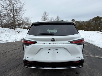 2026 Toyota Sienna Platinum