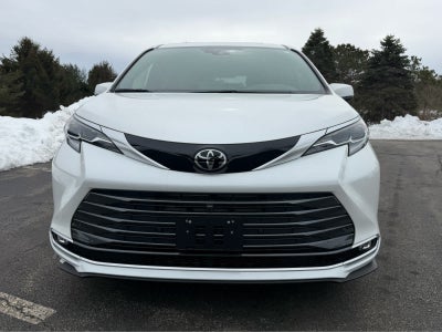 2026 Toyota Sienna Platinum
