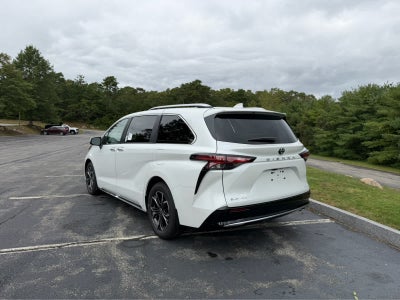 2026 Toyota Sienna Platinum