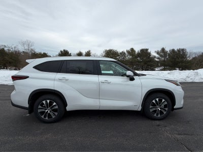 2026 Toyota Highlander Hybrid XLE