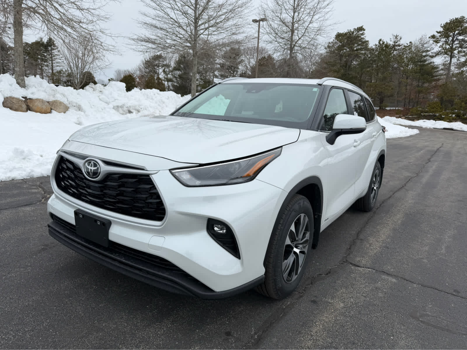 2026 Toyota Highlander Hybrid XLE