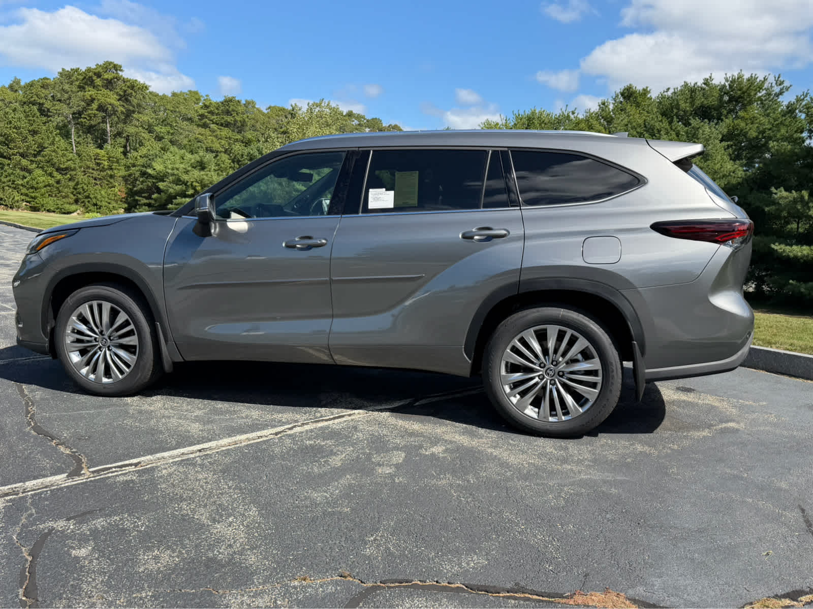 2026 Toyota Highlander Platinum