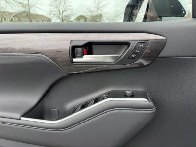 2026 Toyota Highlander Hybrid Limited