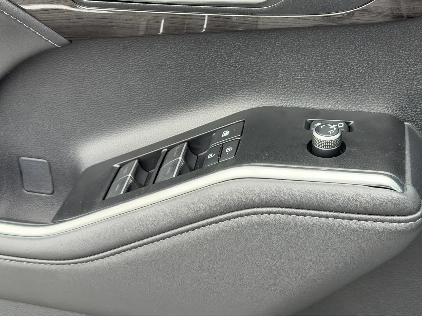 2026 Toyota Highlander Hybrid Limited