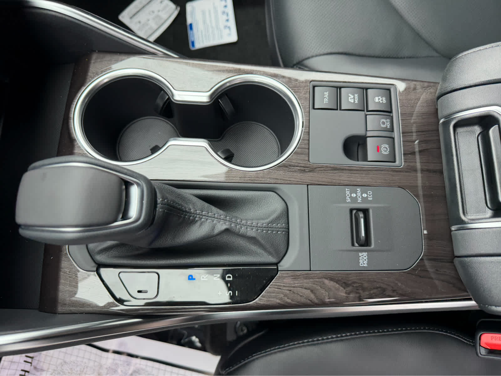 2026 Toyota Highlander Hybrid Limited