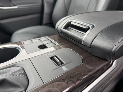 2026 Toyota Highlander Hybrid Limited