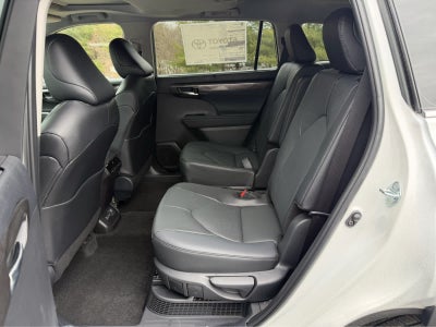 2026 Toyota Highlander Hybrid Limited