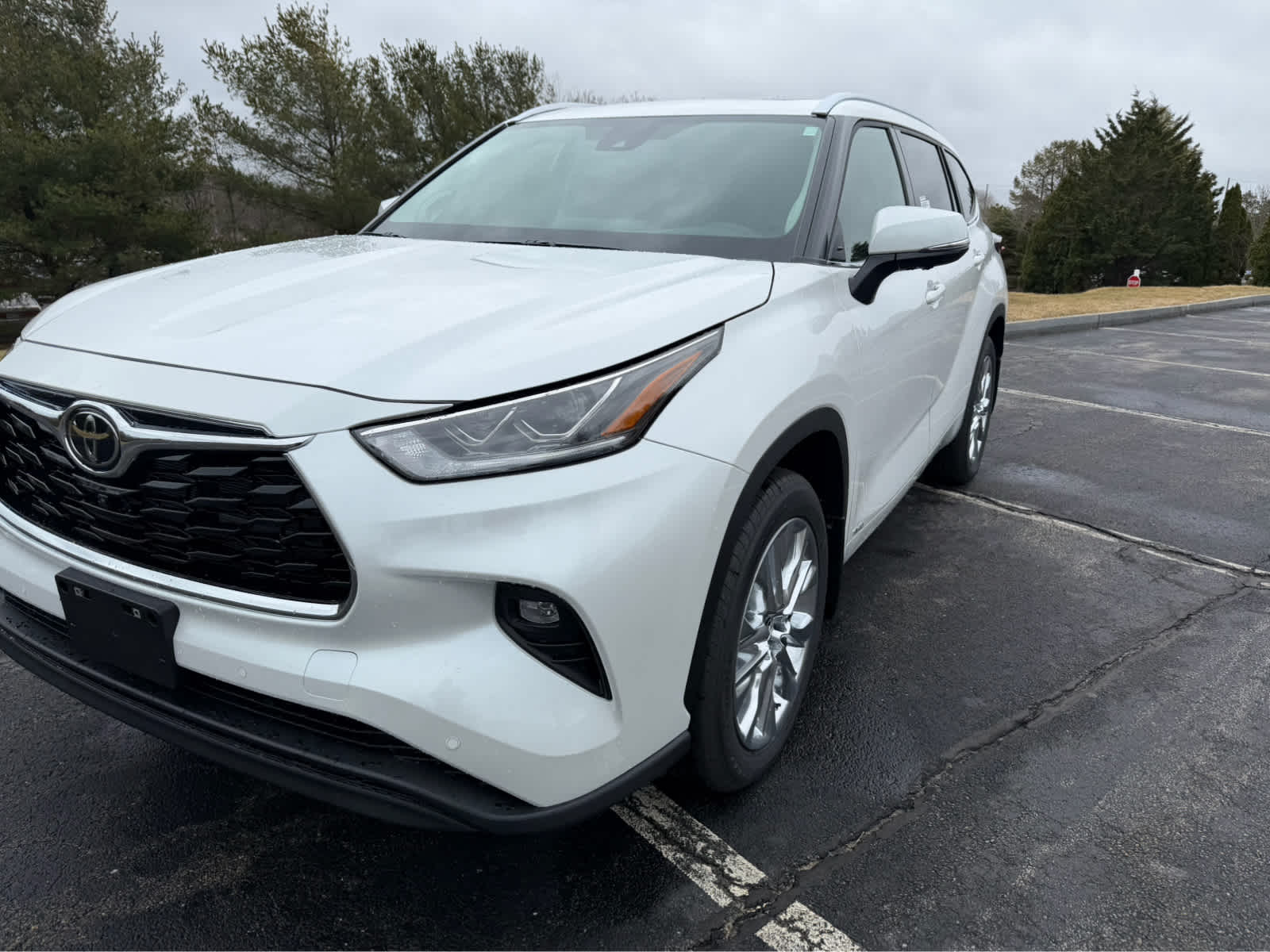 2026 Toyota Highlander Hybrid Limited