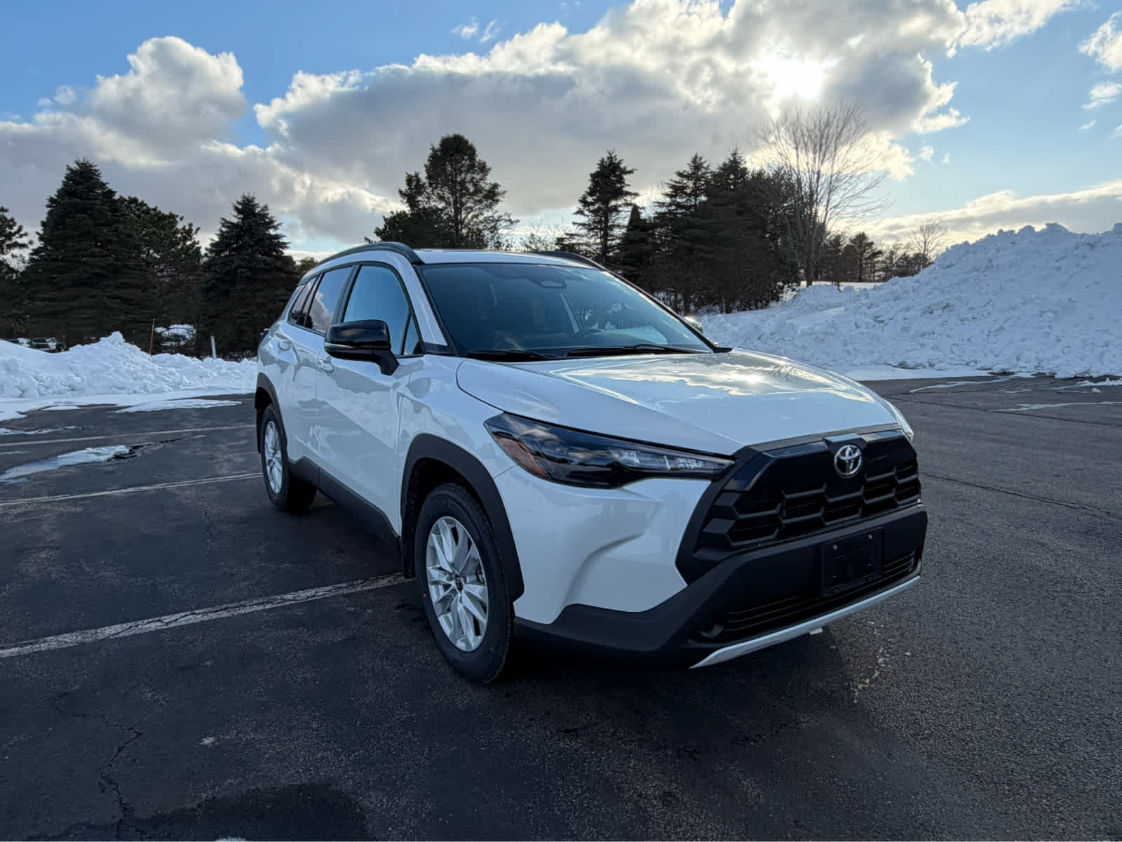 2026 Toyota Corolla Cross LE