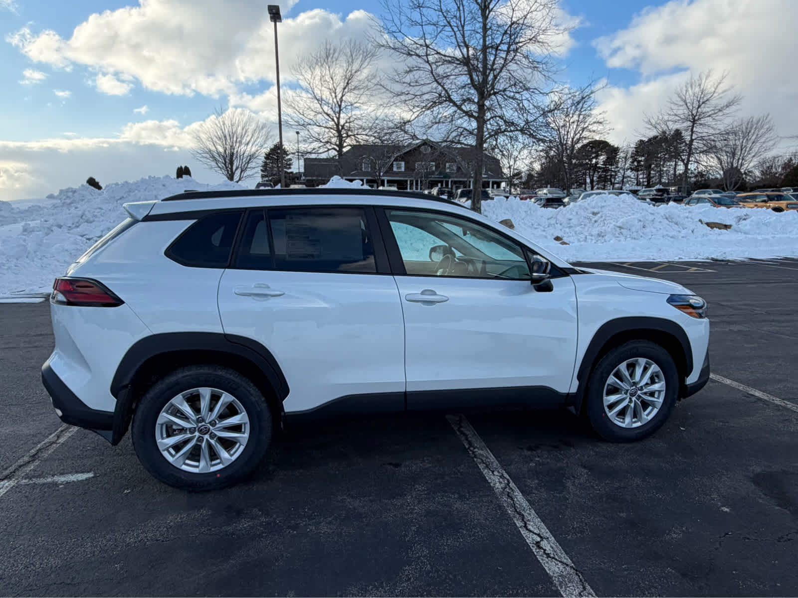 2026 Toyota Corolla Cross LE