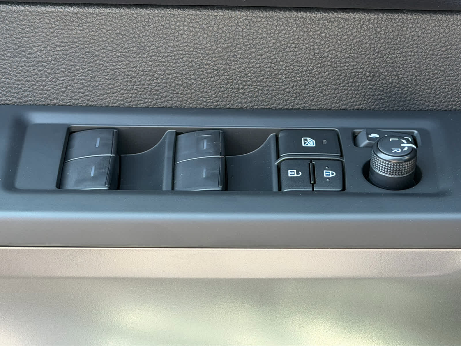 2026 Toyota Sequoia SR5