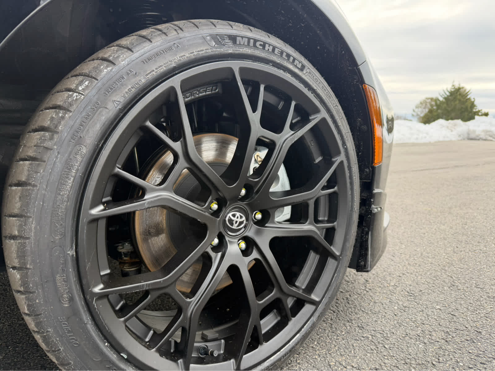 2026 Toyota GR86 Premium MT