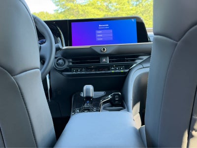 2026 Toyota Toyota Crown Signia Limited