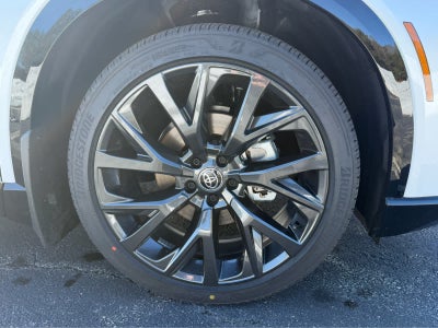 2026 Toyota Toyota Crown Signia Limited