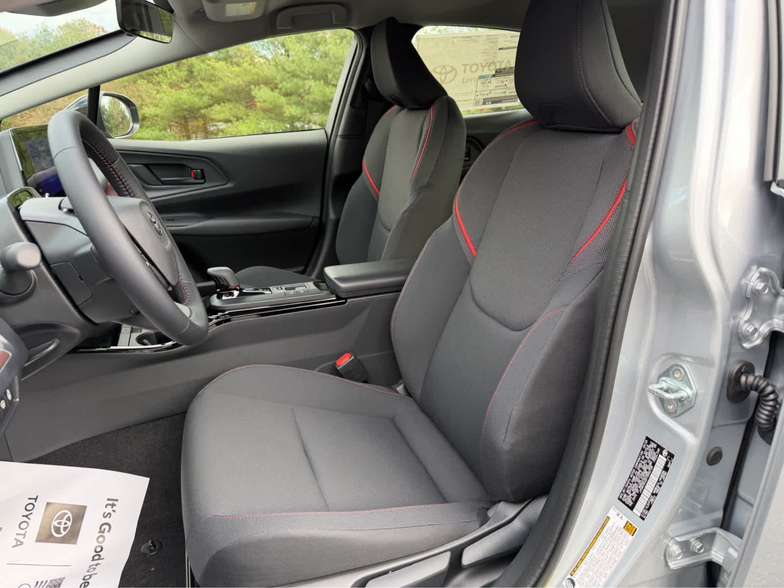 2026 Toyota Prius Plug-in Hybrid SE