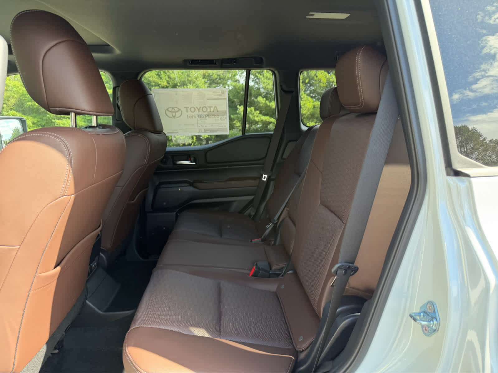 2027 Toyota Land Cruiser Base